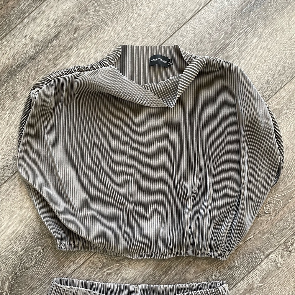 Pretty Little Thing silver ribbed two piece set